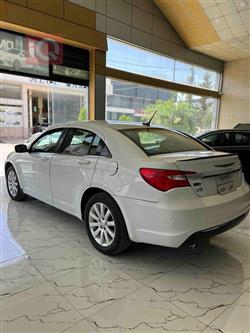 كرايسلر 200